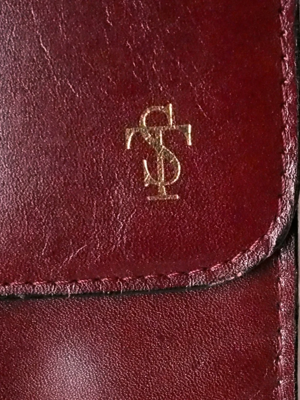 Tazisacs vintage clutch